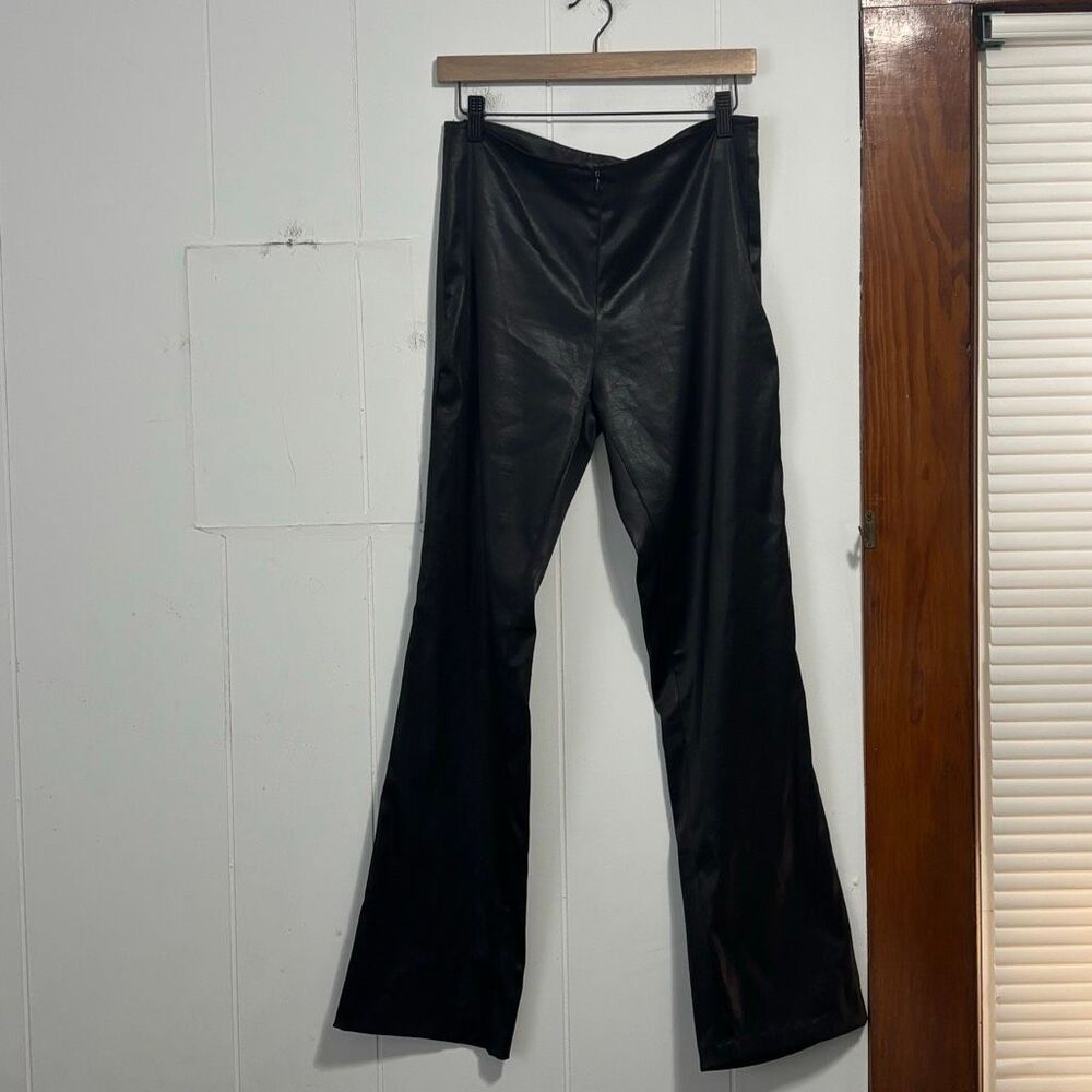 Wrapper Y2K faux leather black zipper front pants 11/12‎